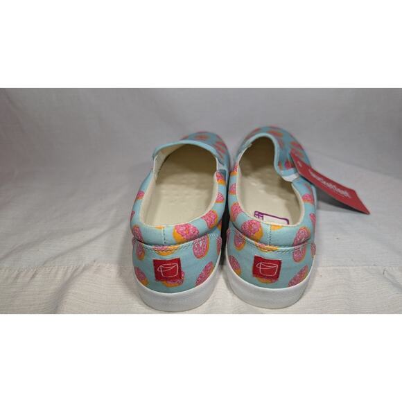 Bucketfeet Womens Mint Low Top Canvas Slip On Shoes Sz 8.5 Doughnuts Colorful - Picture 4 of 7